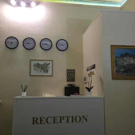 Bed & Breakfast Art Deco