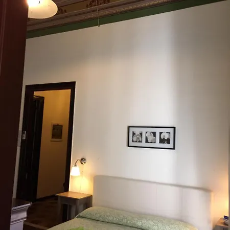 Bed & Breakfast Art Deco *